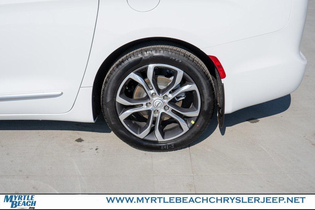 new 2026 Chrysler Pacifica car, priced at $51,301