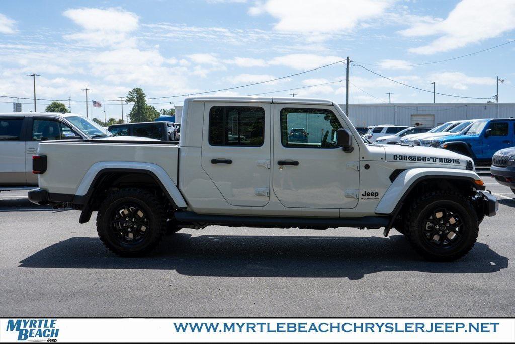 new 2025 Jeep Gladiator car, priced at $45,353