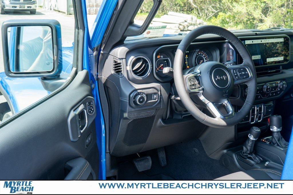 new 2025 Jeep Wrangler car, priced at $52,310