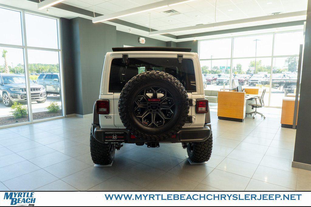 new 2025 Jeep Wrangler car, priced at $79,555