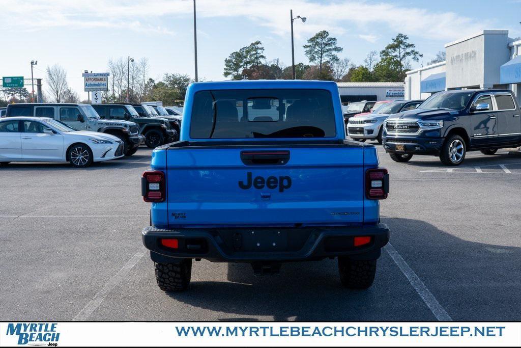 new 2025 Jeep Gladiator car, priced at $45,912