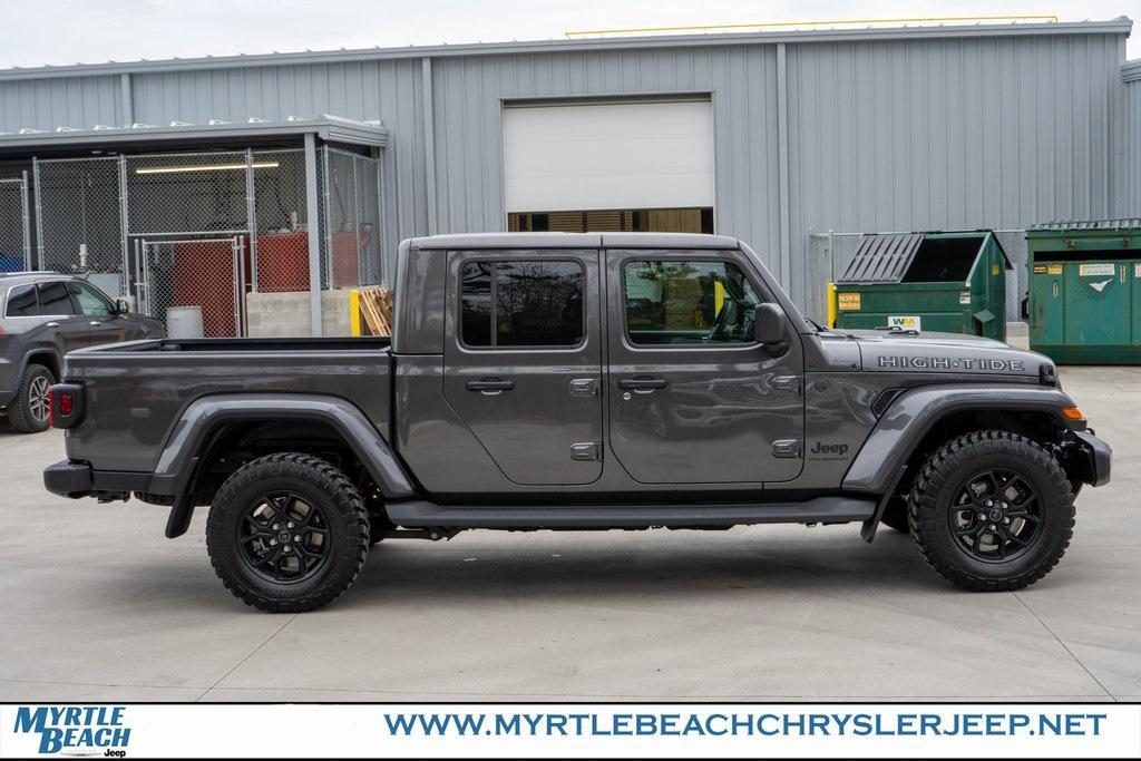 new 2025 Jeep Gladiator car, priced at $44,413