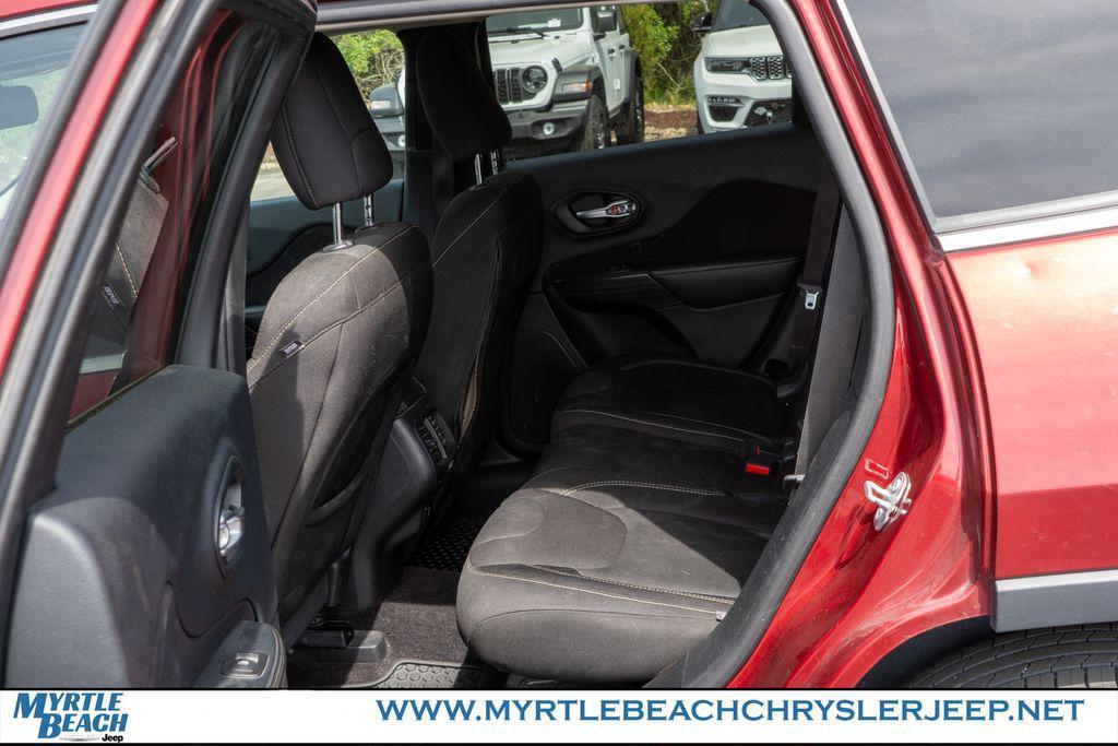 used 2016 Jeep Cherokee car, priced at $13,999