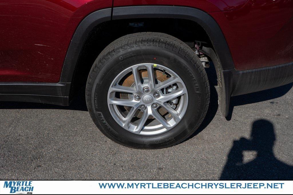 new 2025 Jeep Grand Cherokee L car, priced at $37,900