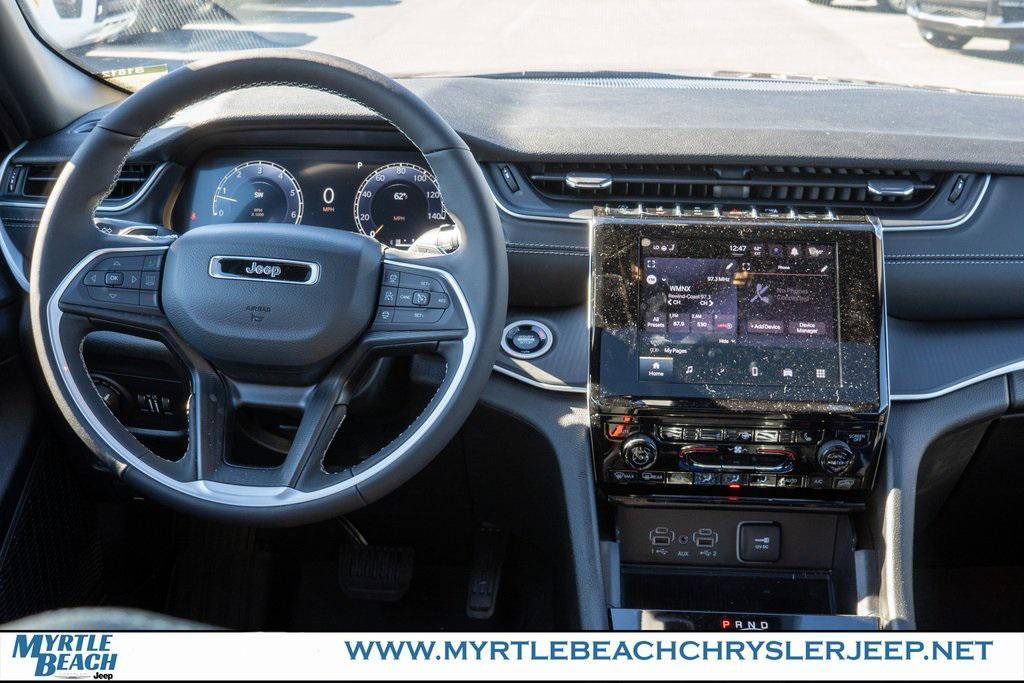 new 2025 Jeep Grand Cherokee L car, priced at $37,900