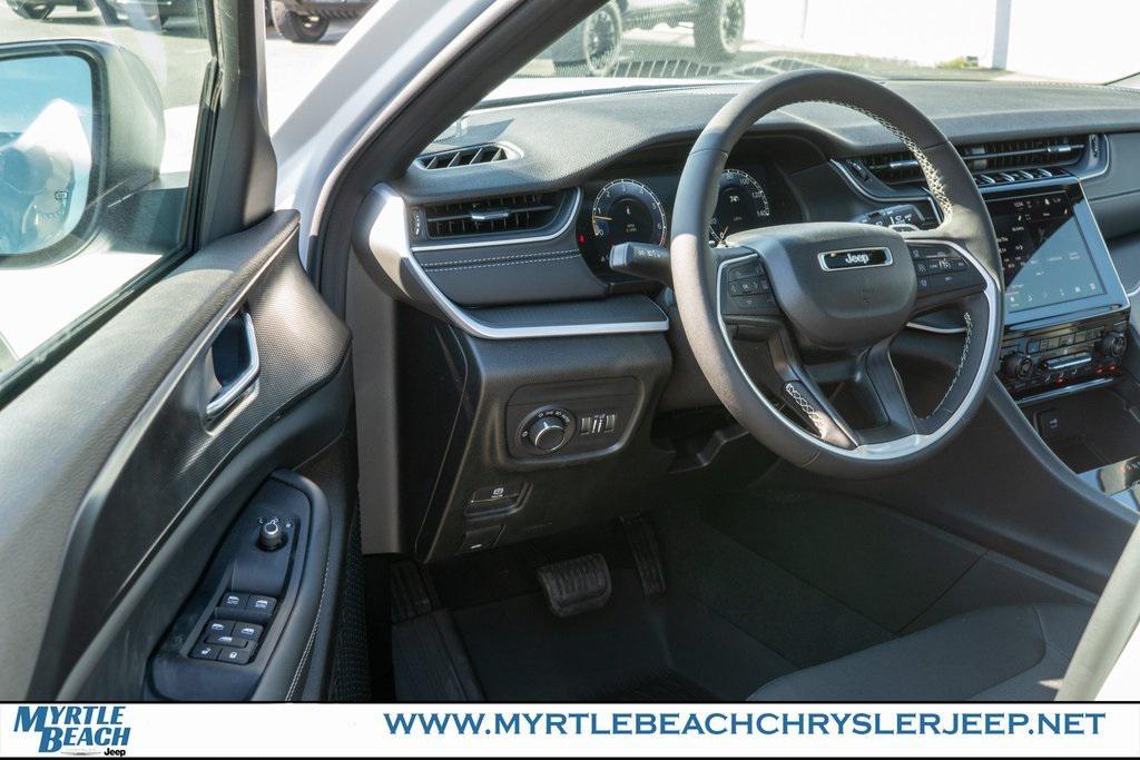 new 2025 Jeep Grand Cherokee L car, priced at $37,359