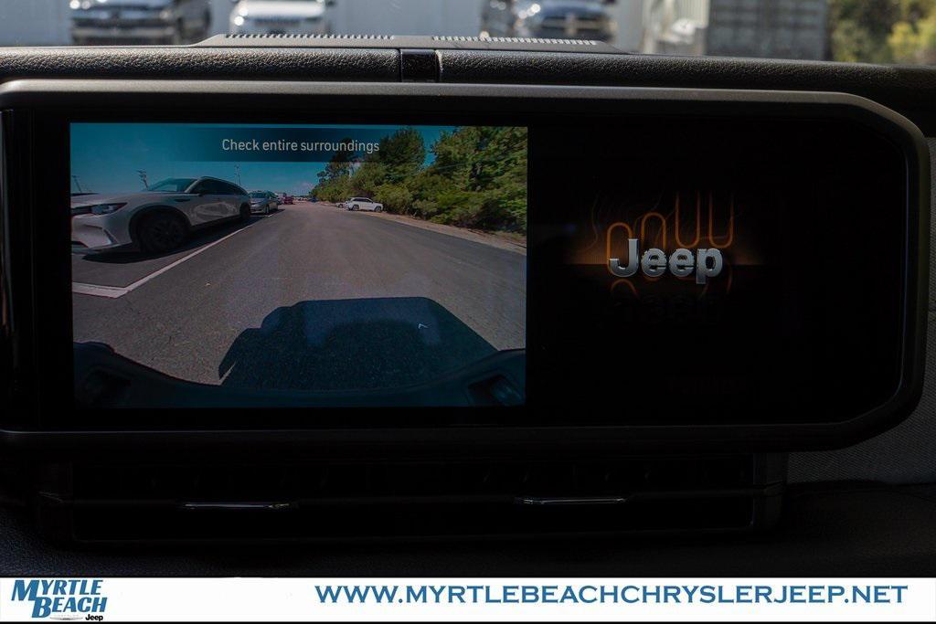 new 2025 Jeep Gladiator car, priced at $45,472