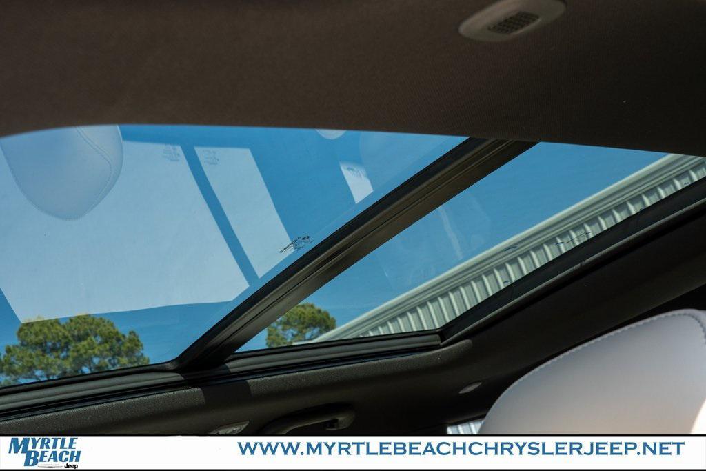 new 2026 Jeep Grand Cherokee car, priced at $48,020