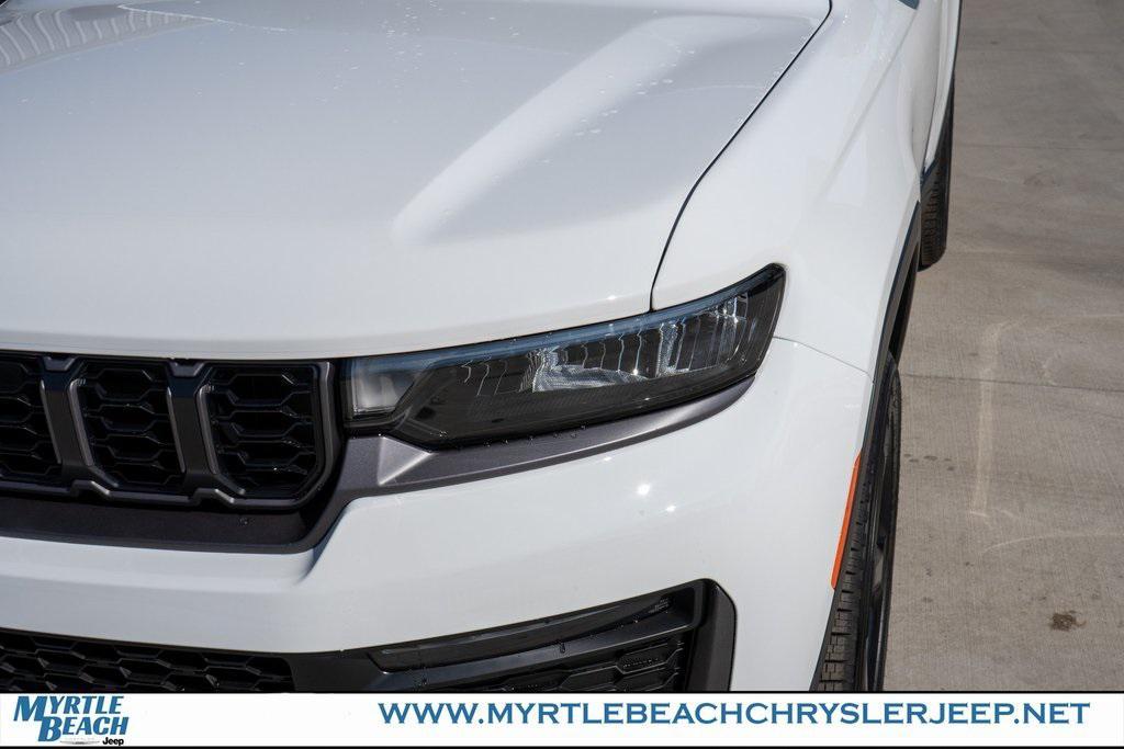 new 2026 Jeep Grand Cherokee car, priced at $48,020