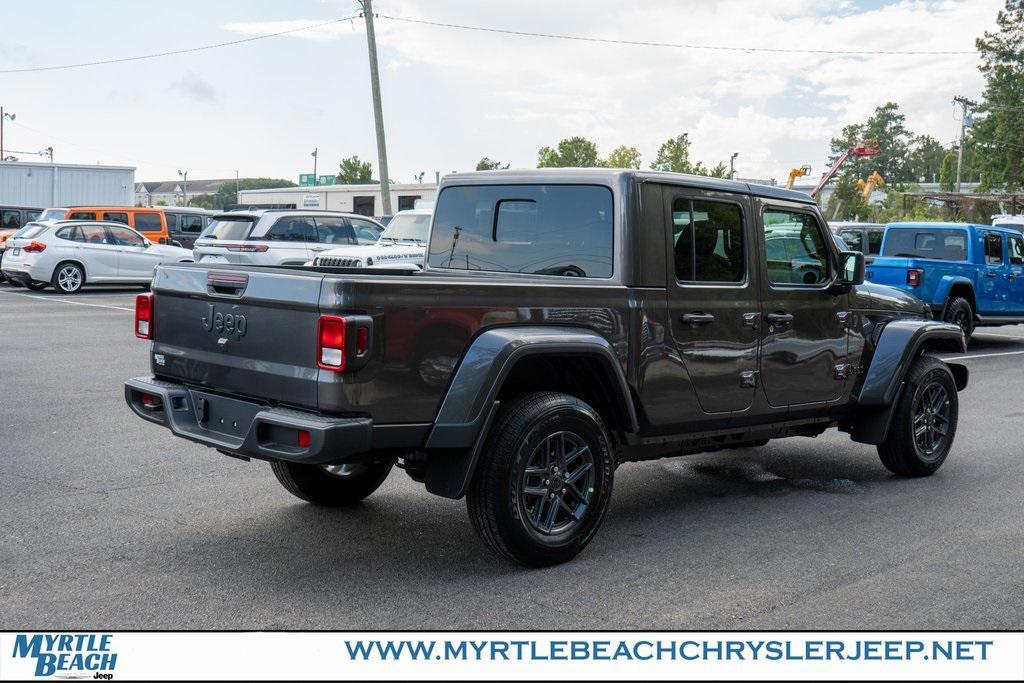 new 2025 Jeep Gladiator car, priced at $44,408