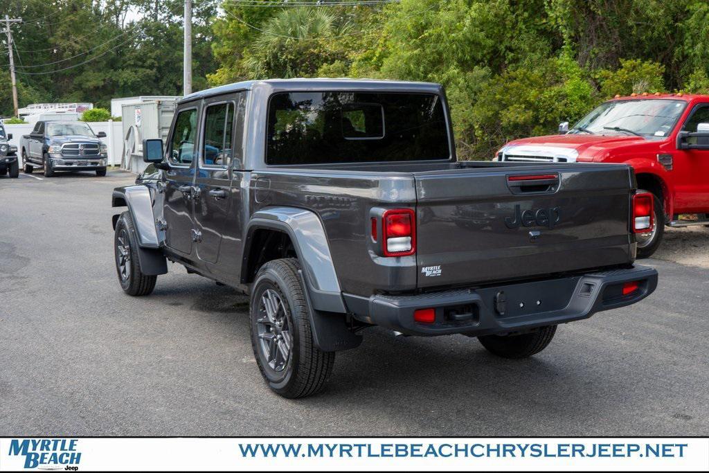 new 2025 Jeep Gladiator car, priced at $44,408