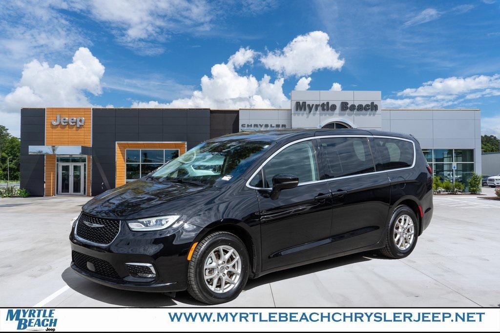 used 2024 Chrysler Pacifica car, priced at $30,899