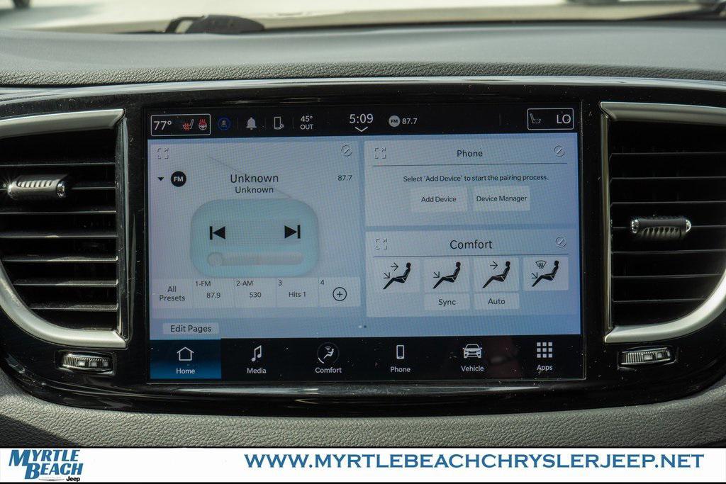 used 2024 Chrysler Pacifica car, priced at $30,899