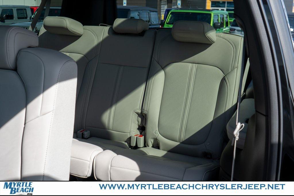 new 2026 Jeep Grand Wagoneer L car, priced at $74,899