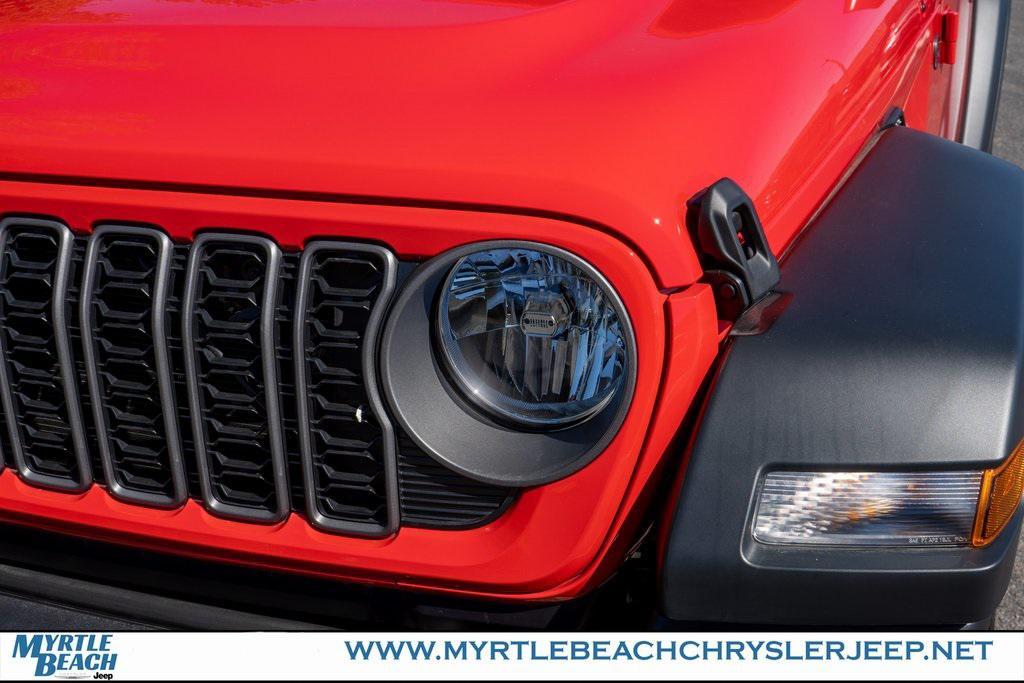 new 2026 Jeep Wrangler car, priced at $43,252