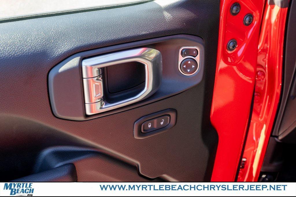 new 2026 Jeep Wrangler car, priced at $43,252