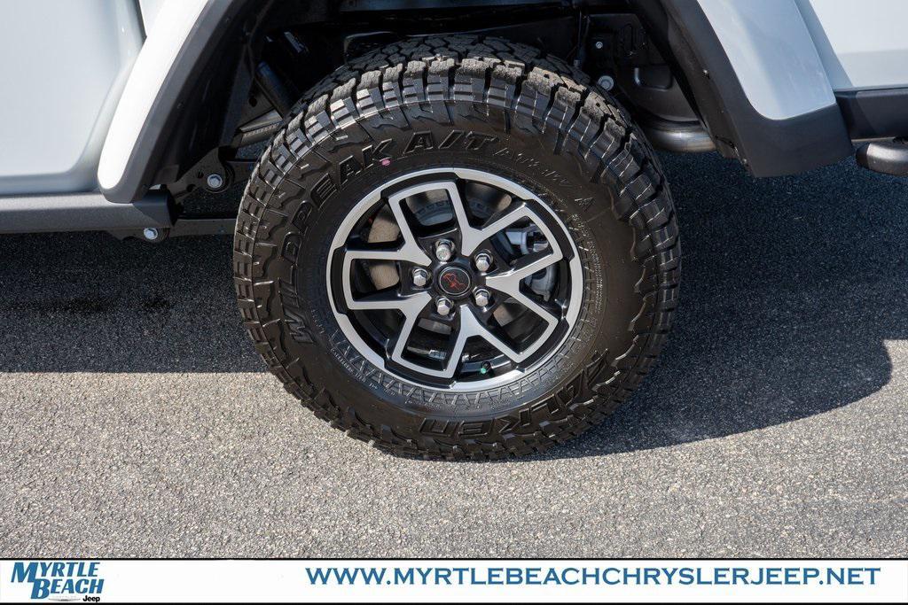 new 2025 Jeep Gladiator car, priced at $48,537