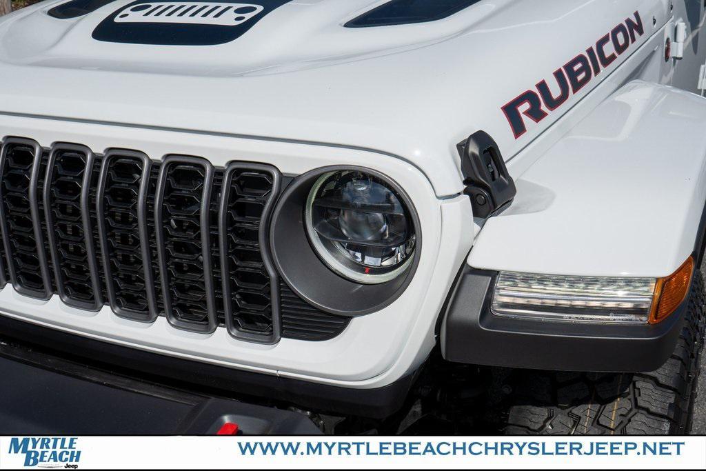 new 2025 Jeep Gladiator car, priced at $48,537