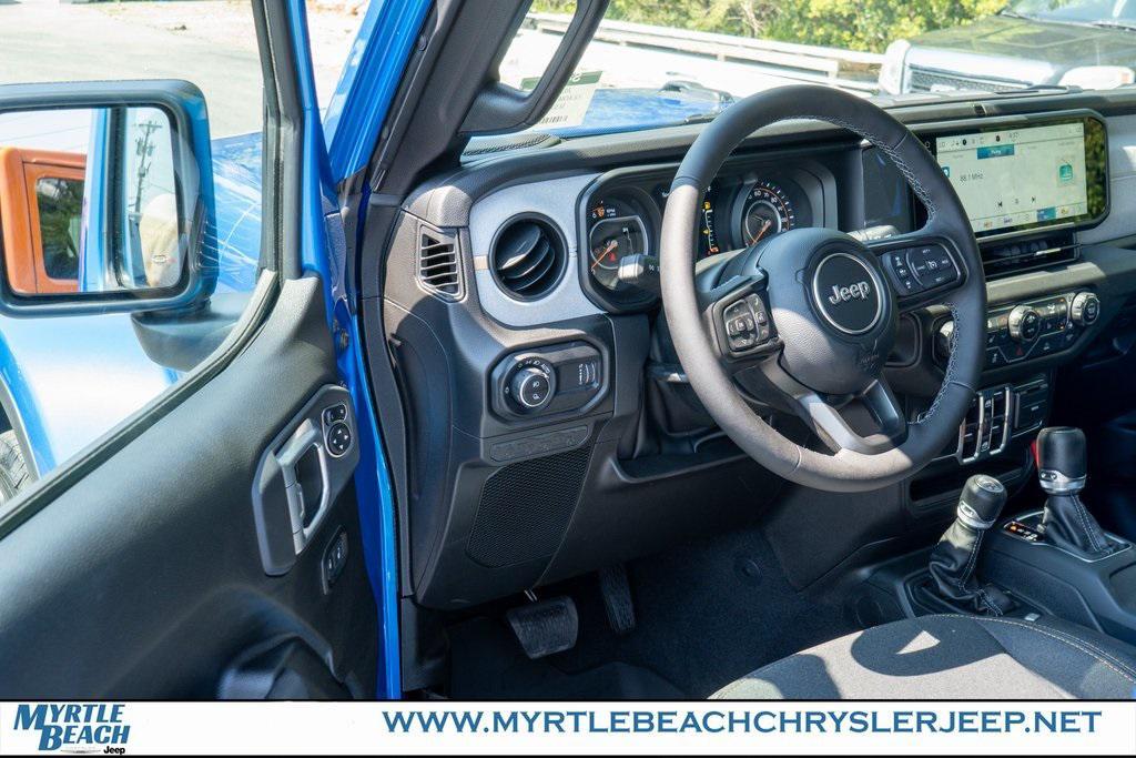 new 2025 Jeep Gladiator car, priced at $44,408