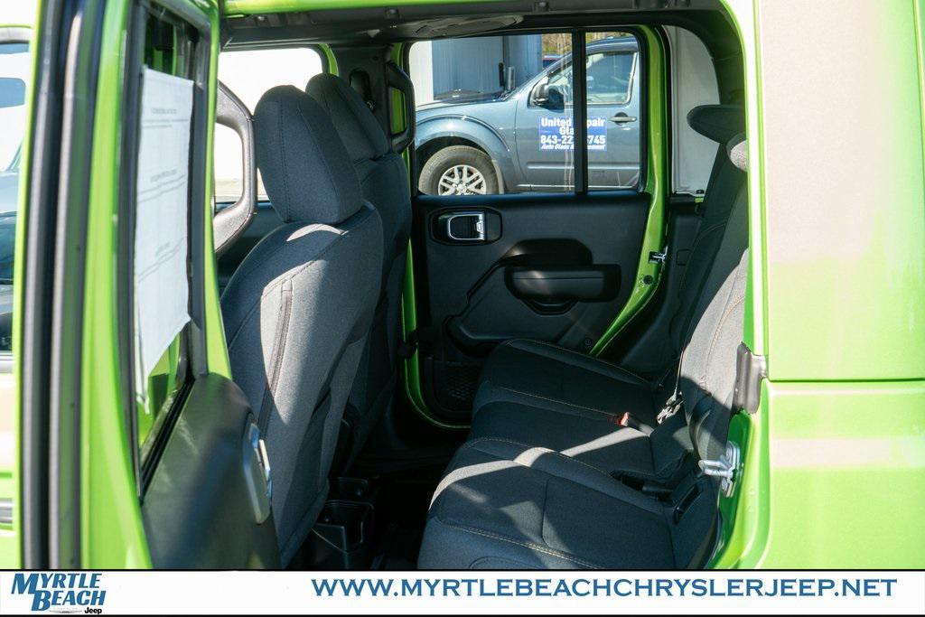 new 2026 Jeep Gladiator car, priced at $45,319