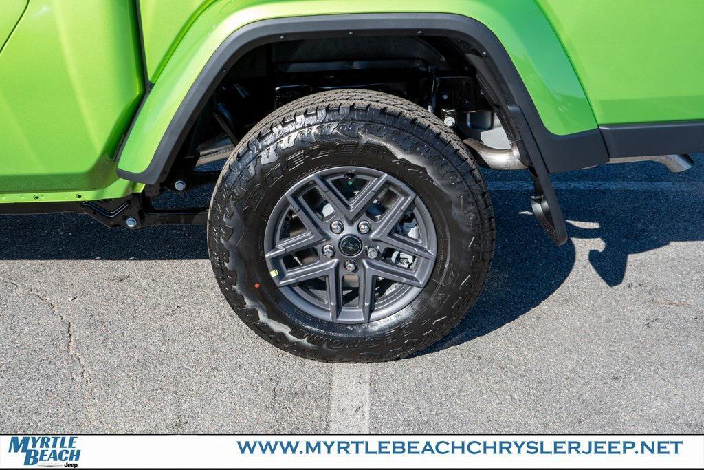 new 2026 Jeep Gladiator car, priced at $45,319