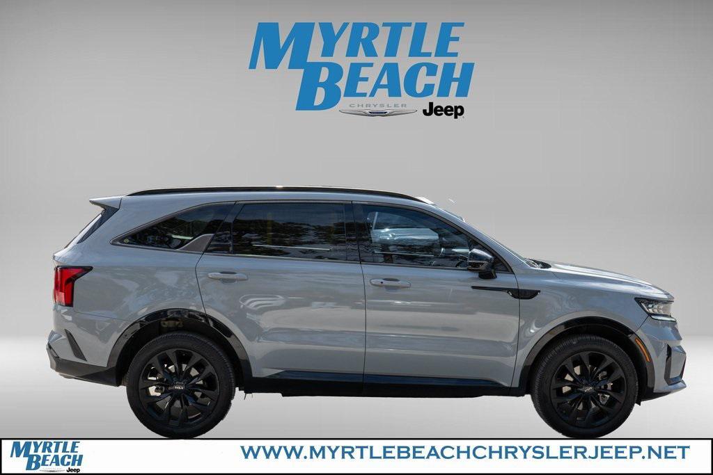 used 2022 Kia Sorento car, priced at $22,999