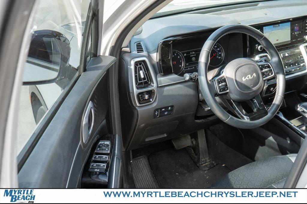 used 2022 Kia Sorento car, priced at $22,999