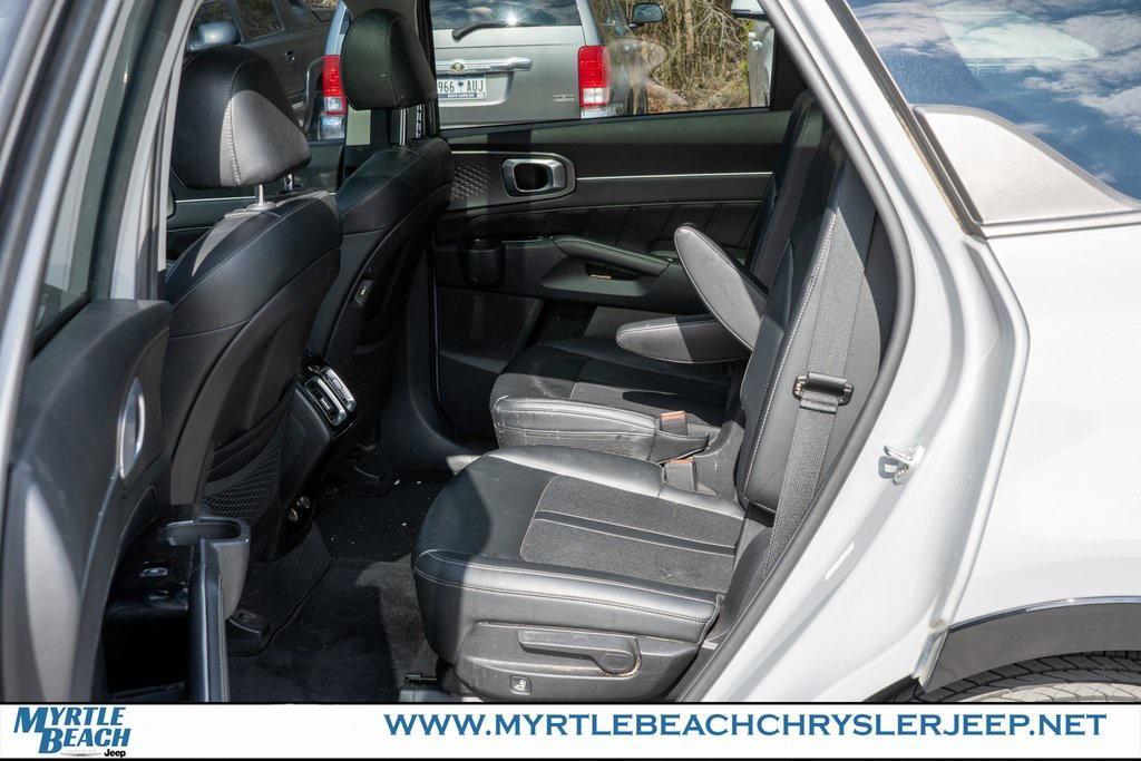 used 2022 Kia Sorento car, priced at $22,999