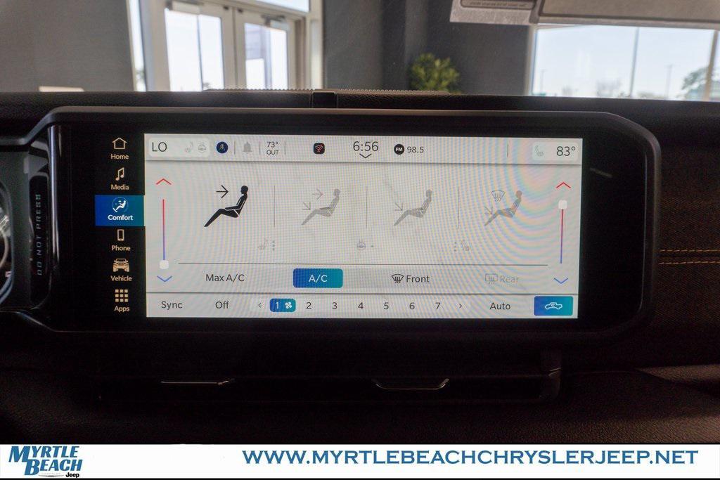 new 2026 Jeep Gladiator car, priced at $53,172