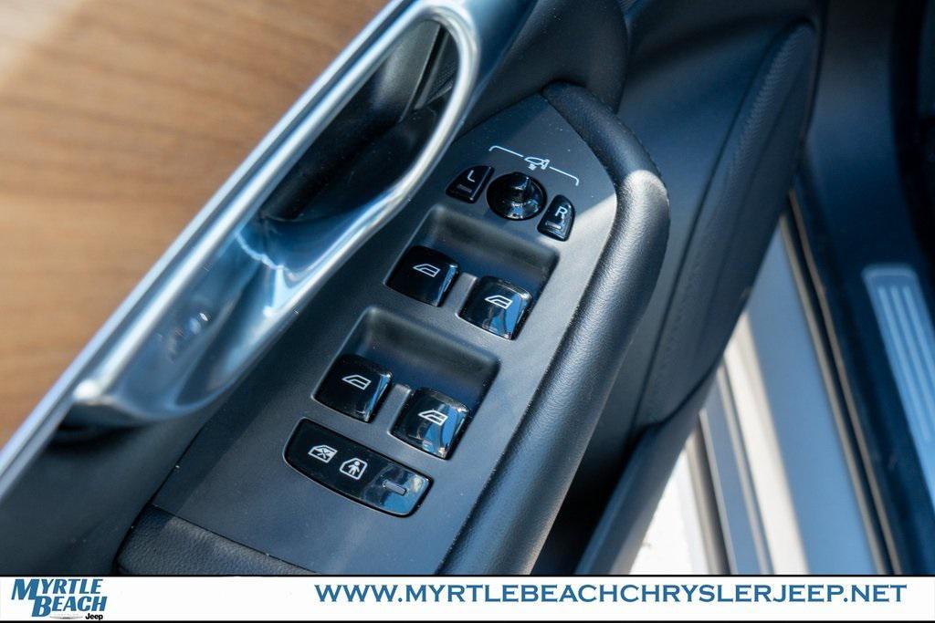 used 2023 Volvo XC90 car, priced at $37,785