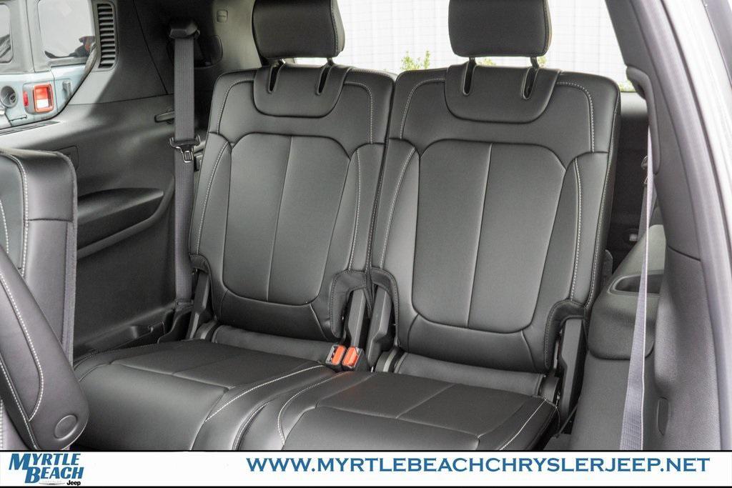 new 2026 Jeep Grand Cherokee L car, priced at $52,477