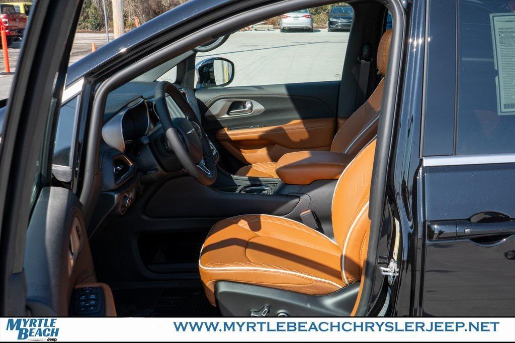 new 2026 Chrysler Pacifica car, priced at $51,301