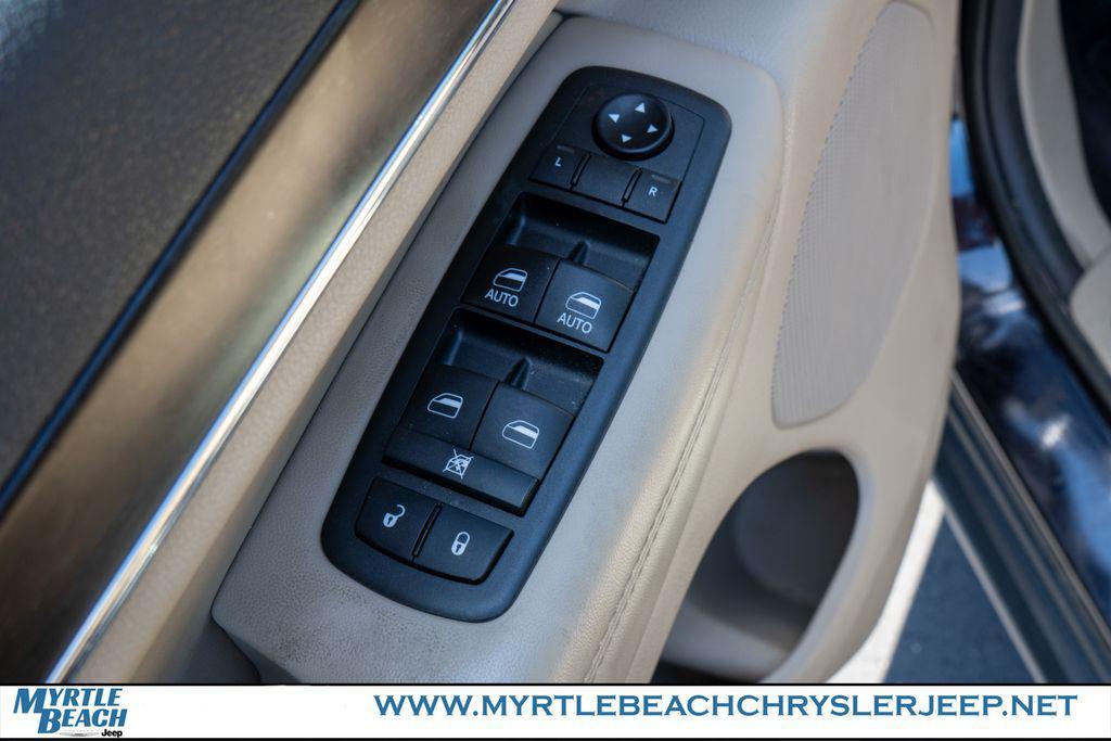 used 2018 Jeep Grand Cherokee car, priced at $14,499