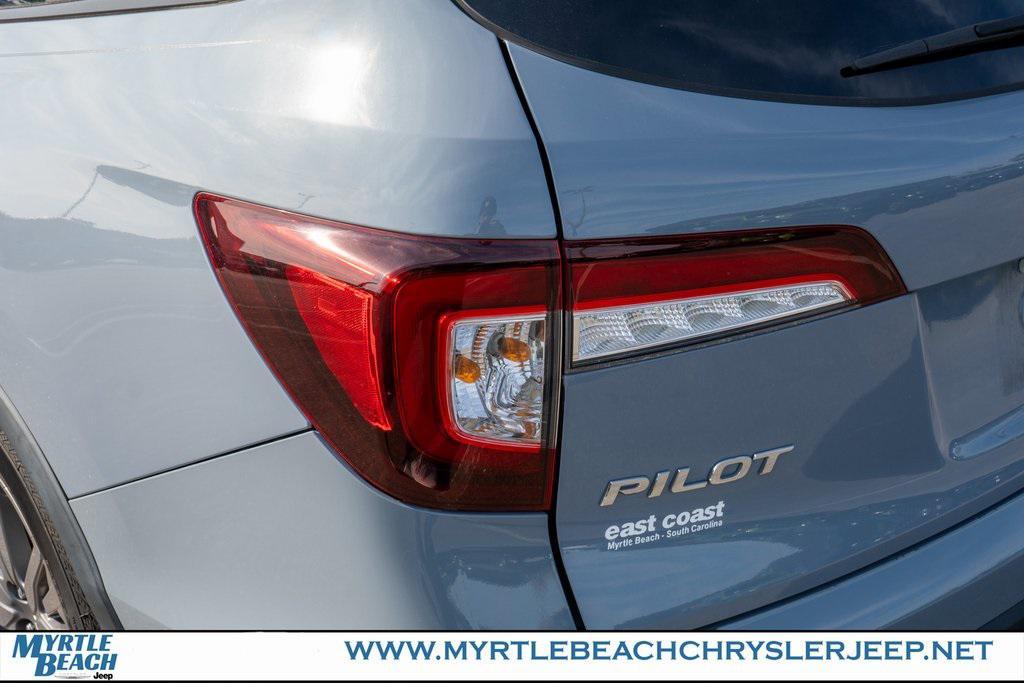 used 2022 Honda Pilot car, priced at $27,763