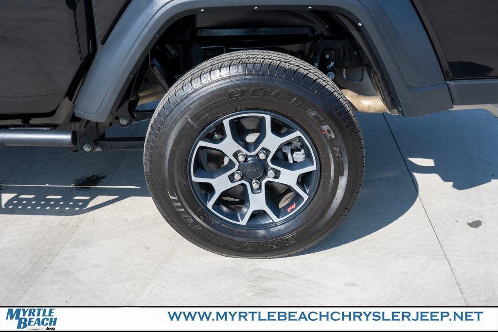 used 2023 Jeep Gladiator car, priced at $31,824