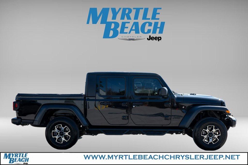 used 2023 Jeep Gladiator car, priced at $31,824