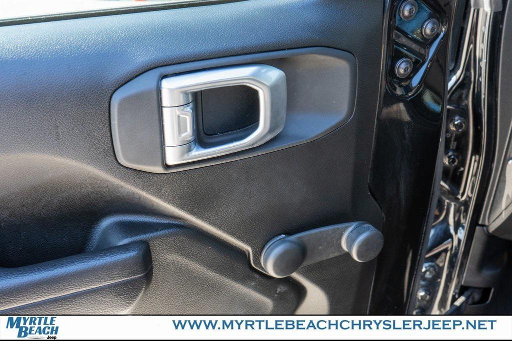 used 2023 Jeep Gladiator car, priced at $31,824