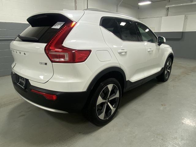 new 2025 Volvo XC40 car, priced at $48,315