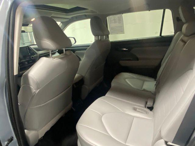 used 2020 Toyota Highlander car, priced at $30,973