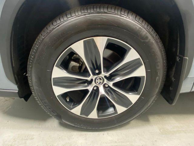 used 2020 Toyota Highlander car, priced at $30,973