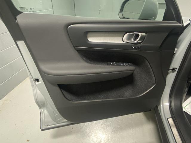 used 2025 Volvo XC40 car, priced at $35,777
