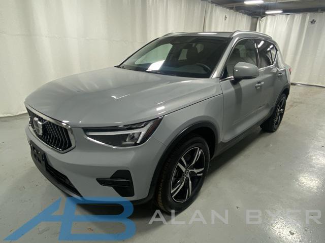 used 2025 Volvo XC40 car, priced at $32,888