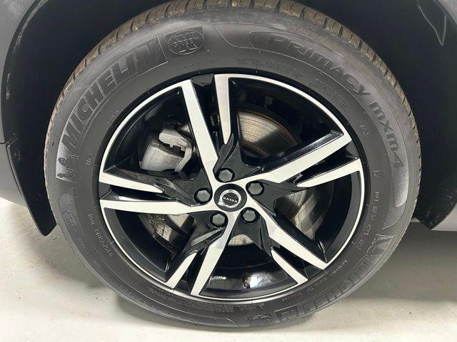 used 2025 Volvo XC40 car, priced at $28,993