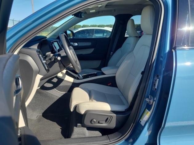 used 2025 Volvo XC40 car, priced at $34,999