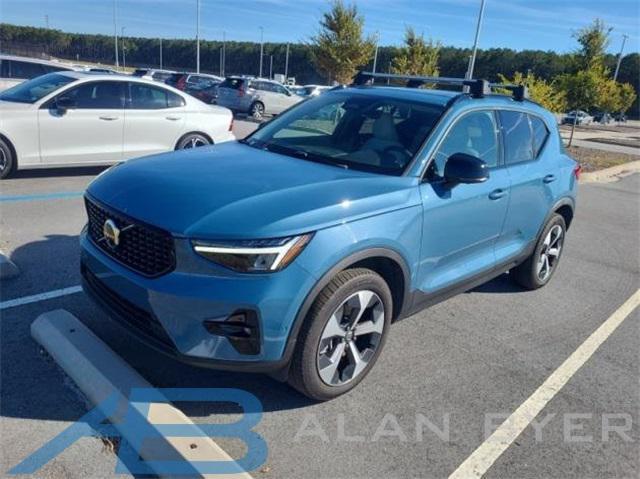 used 2025 Volvo XC40 car, priced at $34,999