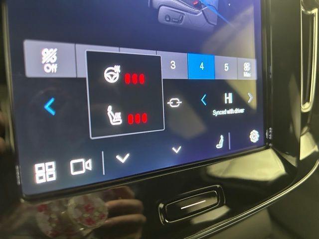 used 2025 Volvo XC40 car, priced at $31,540