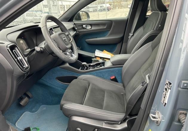 used 2023 Volvo C40 Recharge Pure Electric car, priced at $32,733