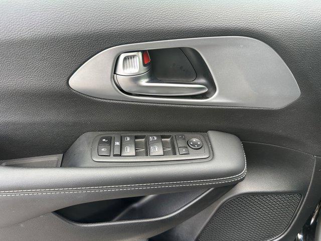 used 2024 Chrysler Pacifica car, priced at $28,749