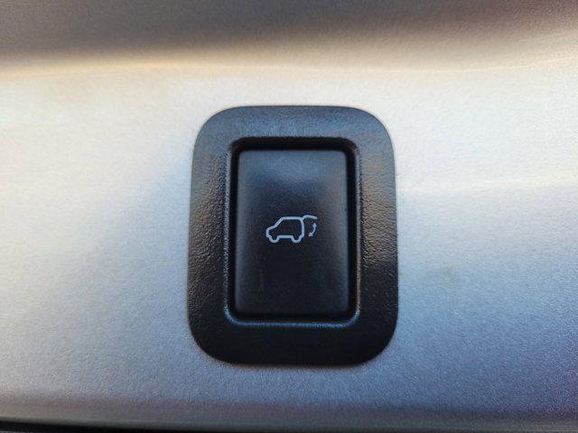 used 2019 Toyota Highlander car, priced at $25,194