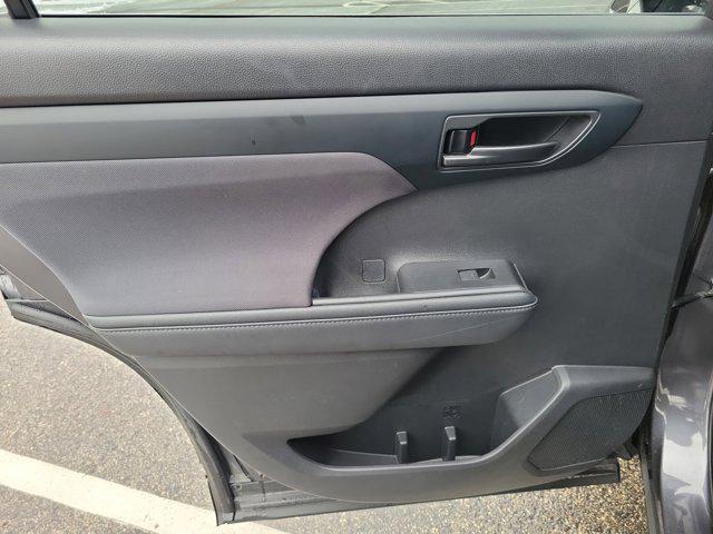 used 2024 Toyota Highlander car, priced at $33,897